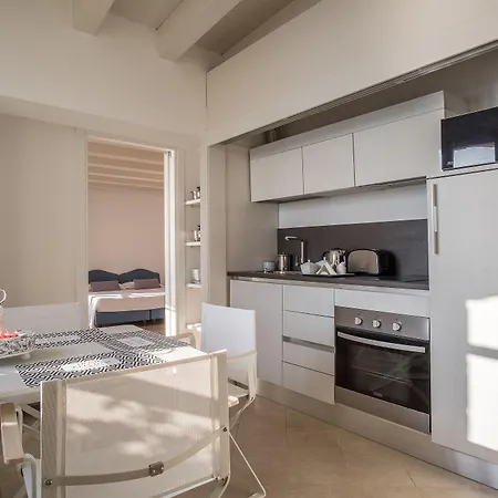 Palazzo Alfeo Hotel apartamentowy