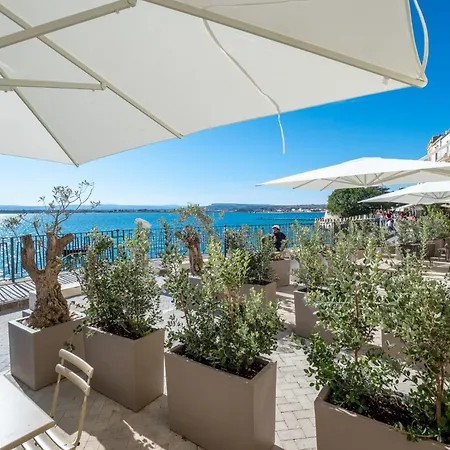 Palazzo Alfeo Aparthotel 4*