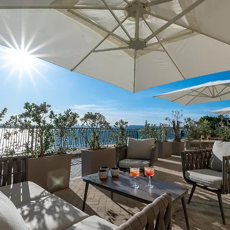 Aparthotel Palazzo Alfeo 4*
