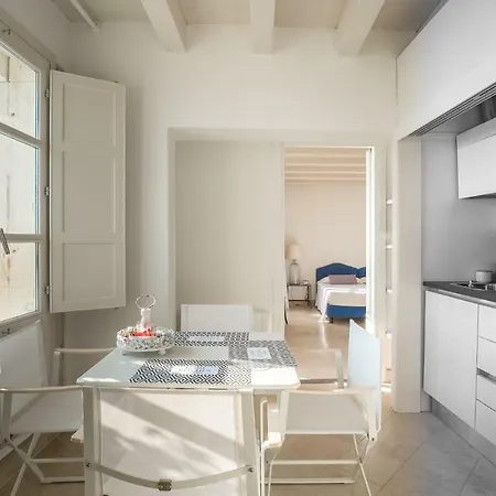 Aparthotel Palazzo Alfeo 4*