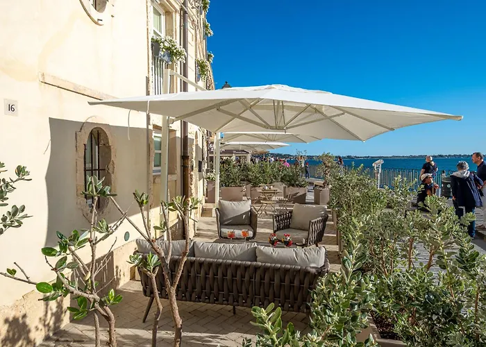 公寓式酒店 Palazzo Alfeo 4*