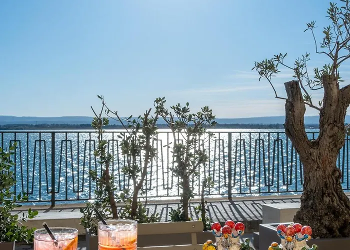 Palazzo Alfeo 公寓式酒店 4*