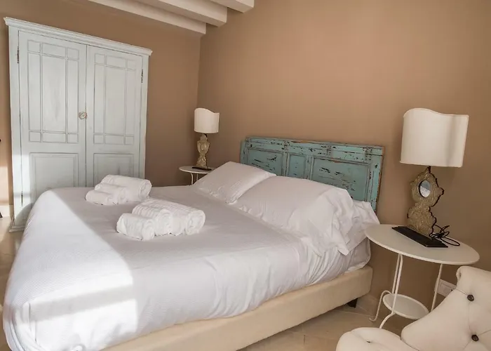 Palazzo Alfeo 公寓式酒店 4*